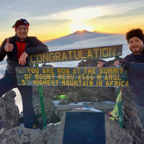 mount-meru-trek
